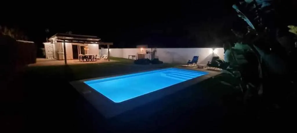 Las Casitas De La Barrosa Con Jardin Y Piscina Chiclana de la Frontera 0*,  Spain