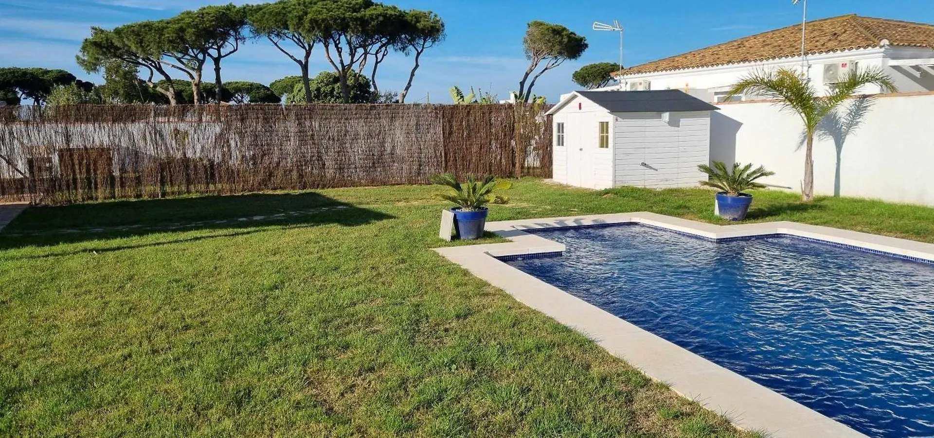Las Casitas De La Barrosa Con Jardin Y Piscina Chiclana de la Frontera Spain