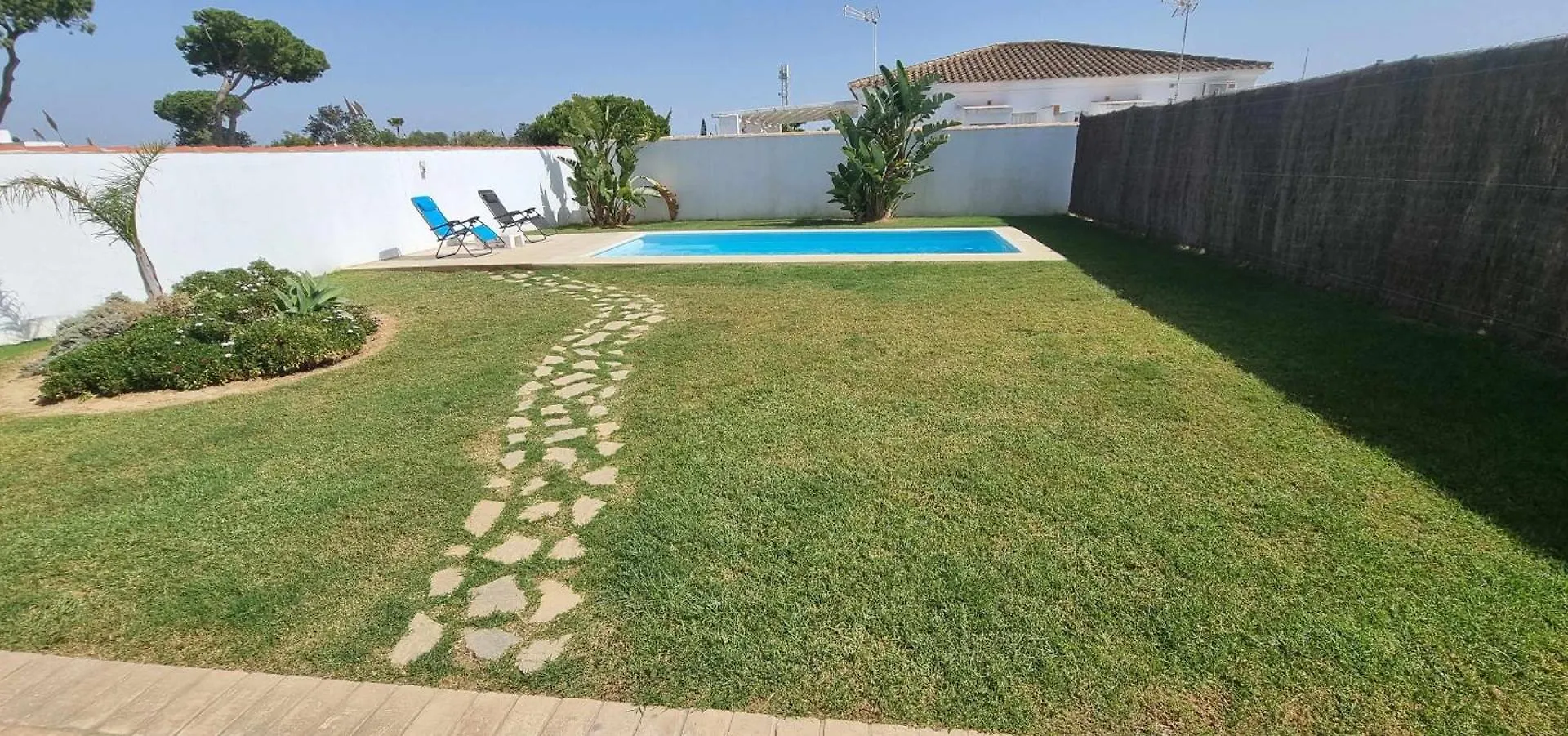 Holiday home Las Casitas De La Barrosa Con Jardin Y Piscina Chiclana de la Frontera Spain